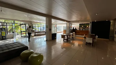 Ogilvy Building - 15 Georgian Crescent, Bryanston, Johannesburg - 9150m² - Office - B-Grade (29)